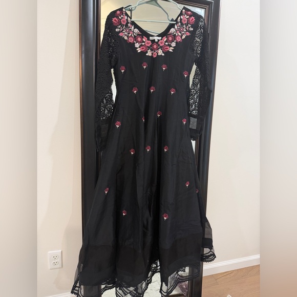 Ansab Jahangir dress - Picture 4 of 8